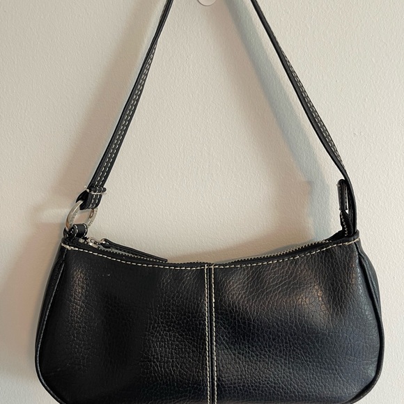 American Vintage Handbags - Black faux leather shoulder bag